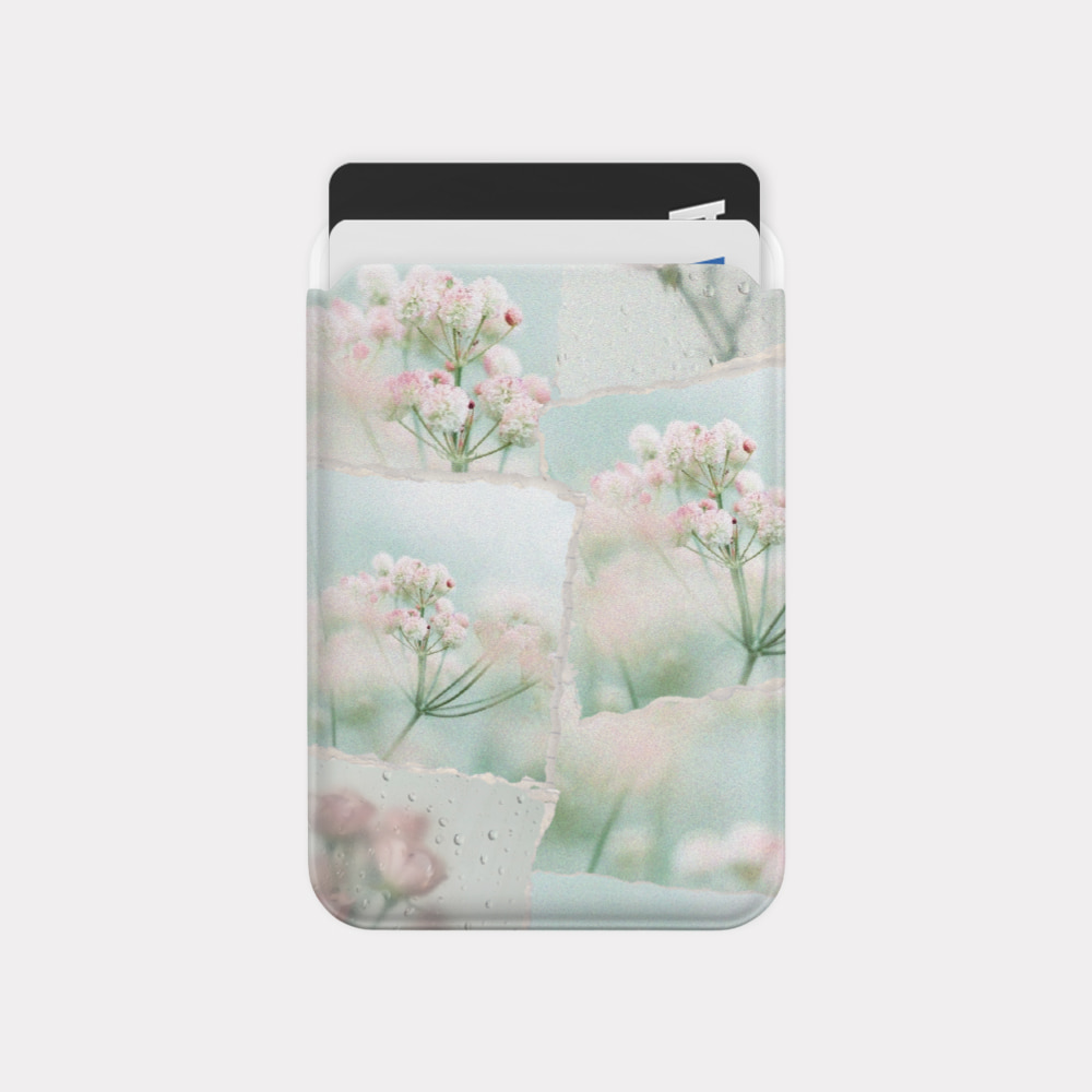 dreamy floral collage design [Magsafe card slot]